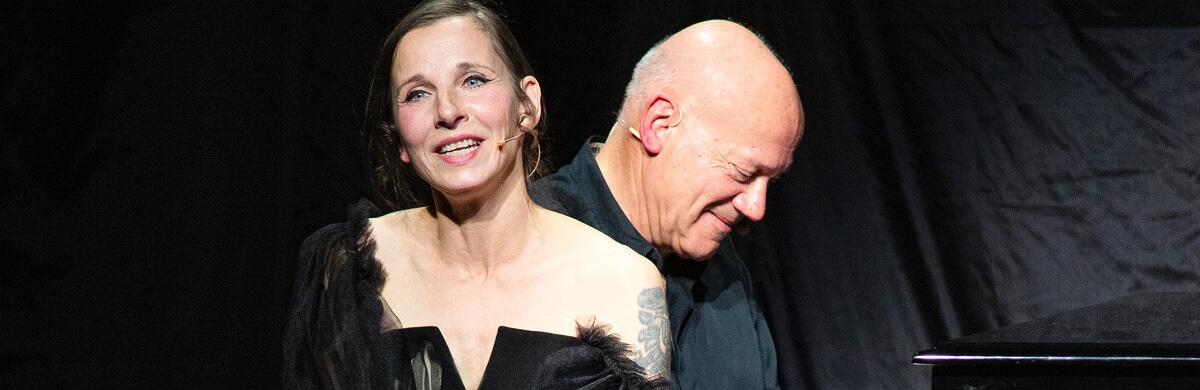 Meret Becker und Dietmar Loeffler interpretieren BARBARA
