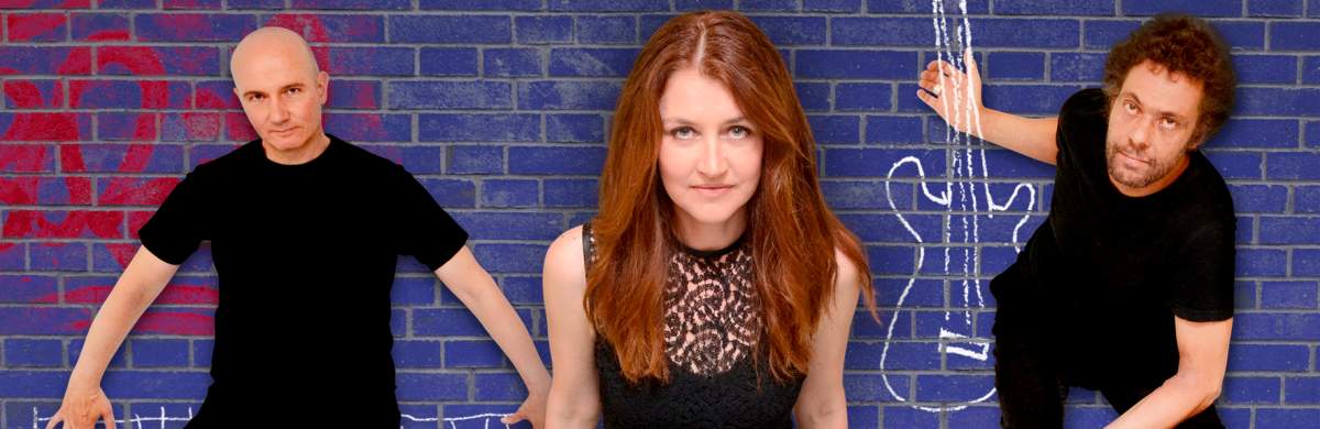 Sina im Theater Rigiblick