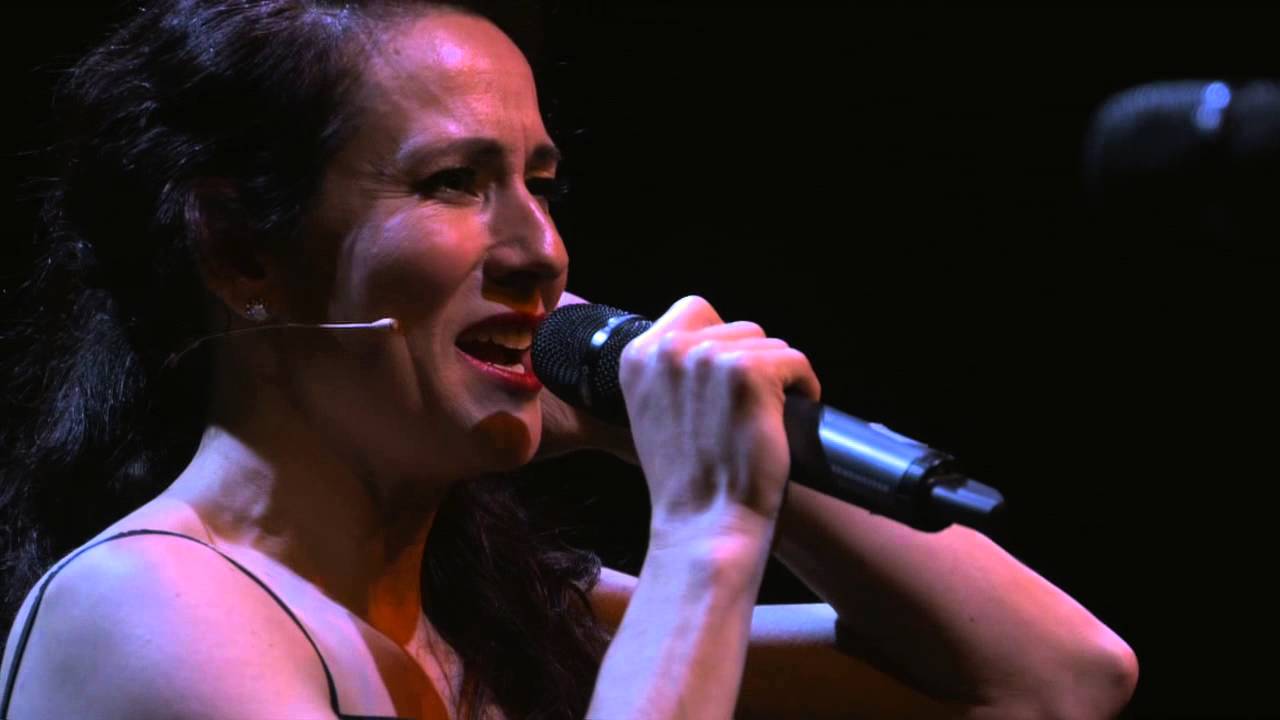 Videostill Hommage an die Königin des Chansons