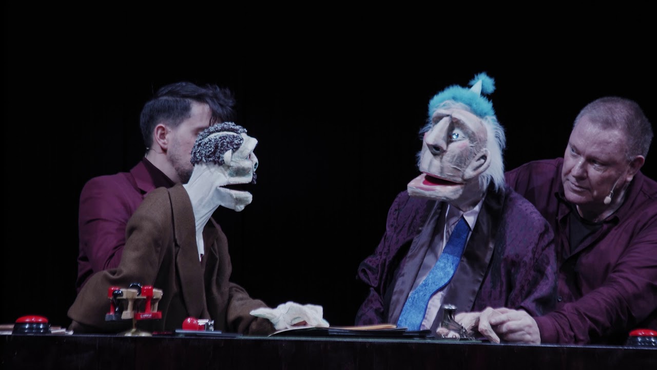 Videostill Neville Tranter & Nikolaus Habian "The Hills Are Alive" © Schauspielhaus Graz